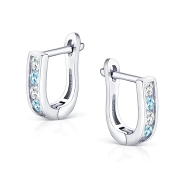 srebrne kolczyki na biglu angielskim zdobione cyrkoniami