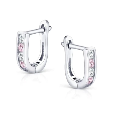 srebrne kolczyki na biglu angielskim zdobione cyrkoniami